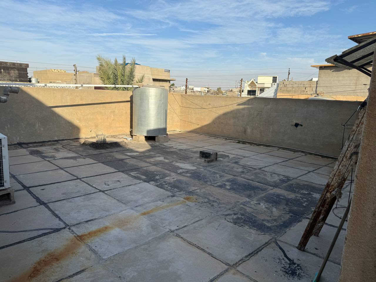 مرحبا
بيت للبيع ٢٧٥ م 

طابقين

٧ غرف

استقبال 

مطبخ حار وبارد

صحيات حمامات ٢

تواليت ٢

واحد حزيران قرب جامع الغفران

للاستفسار ع هذا الرقم 

***********
