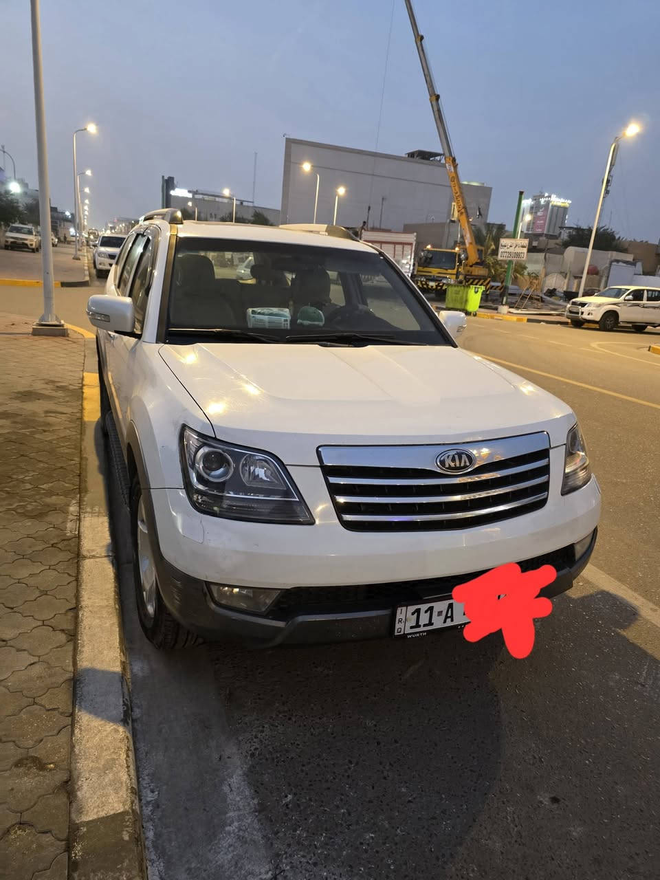 كيا موهافي ٢٠١٣ فول مواصفات خليجي  فور ويل تنته سقف  وباقي المواصفات معروفه بيه بارد بالباب والمدكر سنويه شهر الثالث تنتهي الي يشتريه حته يجدد وداور فد نوب السعر 150 وبيه مجال قليل مكاني بصره للعلم رقم انكليزي بغداد باسمي 
للمعلومات ***********
