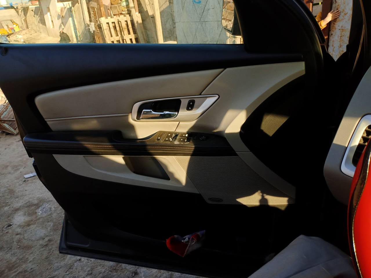 2014 سياره جاهزه اربعه سلندر بيه جاملغ وبنيد كشن كهربائي تبريد ثلج
تخم تاير سبير ما نازل السعر 90 
*********** بصره سنويه 27
