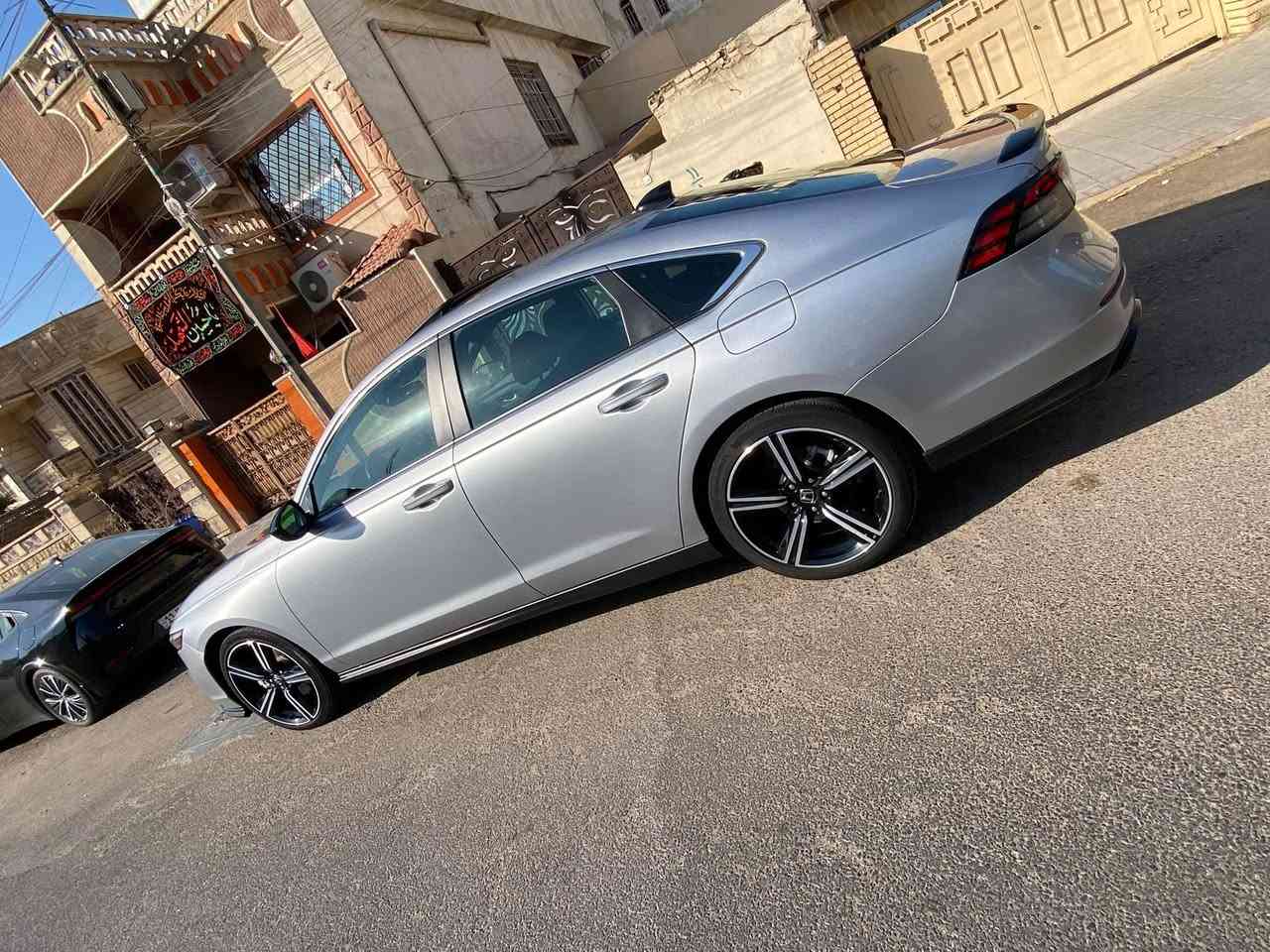 اكورد هايبرد موديل ٢٠٢٤ وارد امريكي  دخول جديد رقم اربيل  ماشيه ٢٢ ألف جاهزه السياره اي نقص مابيها السياره بدون تبديل حادثها جاملغ خلفي الايسر. بدون صبغ دواخل بدون شاصي  السعر ١٩٥٠٠$  موجود بغداد شارع فلسطين للأستفسار ***********
