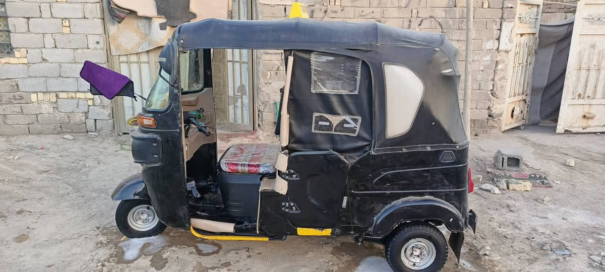 سلام عليكم تكتك للبيع مديل ٢٢/٨
كفاله عامه كشر ومكينه مرقم بسمي مدوشمه سفريات 14اصلي مسجل تخم تاير ابو الحيه جديد ماناقصه برغي
ناصريه مركز ***********
