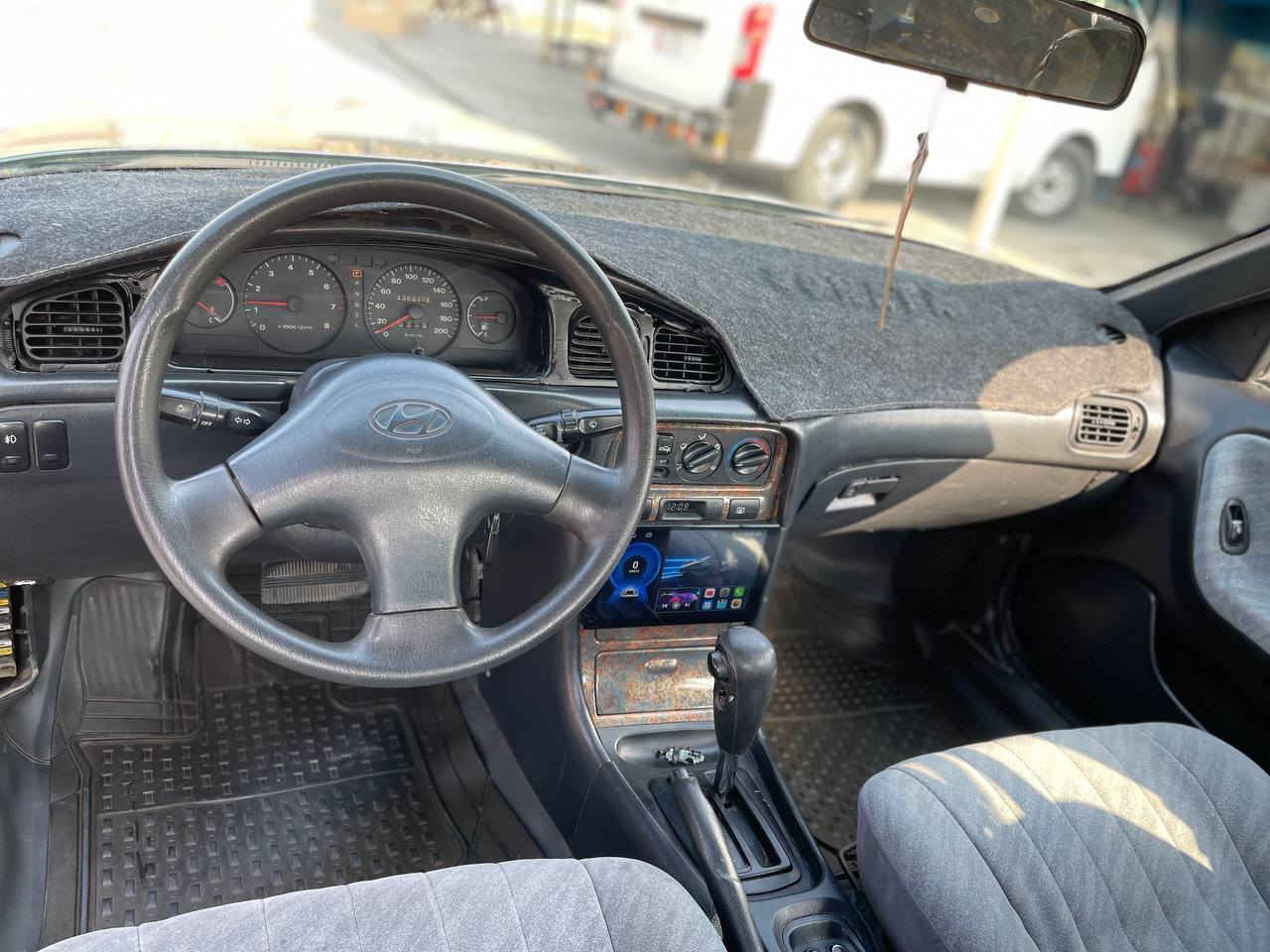 السلام عليكم سوناتا موديل 96
السياره مصبوغه عام كلش حلوه نقصه بس كمبريسر رقم بغداد بسمي 48 وبيه  مجال  مكان السياره بغداد ***********
