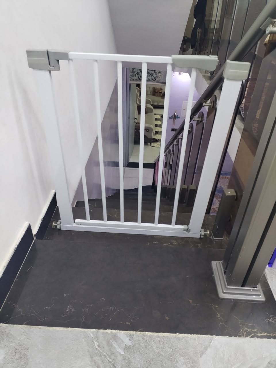 حجلة وباب درج جديد اثنينهن ب٣٠ الف


**إذا كنت صاحب هذا الإعلان وتريد حذفه لأي سبب، رجاءا أرسل رسالة إلى الدعم الفني**