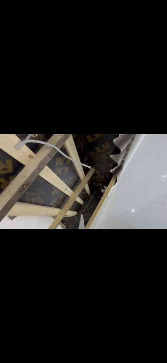 ديوان مودرن موديل ابو طبله 7 متر 6 قطع 💚🌷
تزكام شغل اربيل خشب بلاويد لسفنج10مال معاتب ✨💯
عنوان كوت زين لقوس شارع لمله يوجد تفصال حسب طلب
رقم *********** يوجد توصيل بعد لمقابله 🚛
