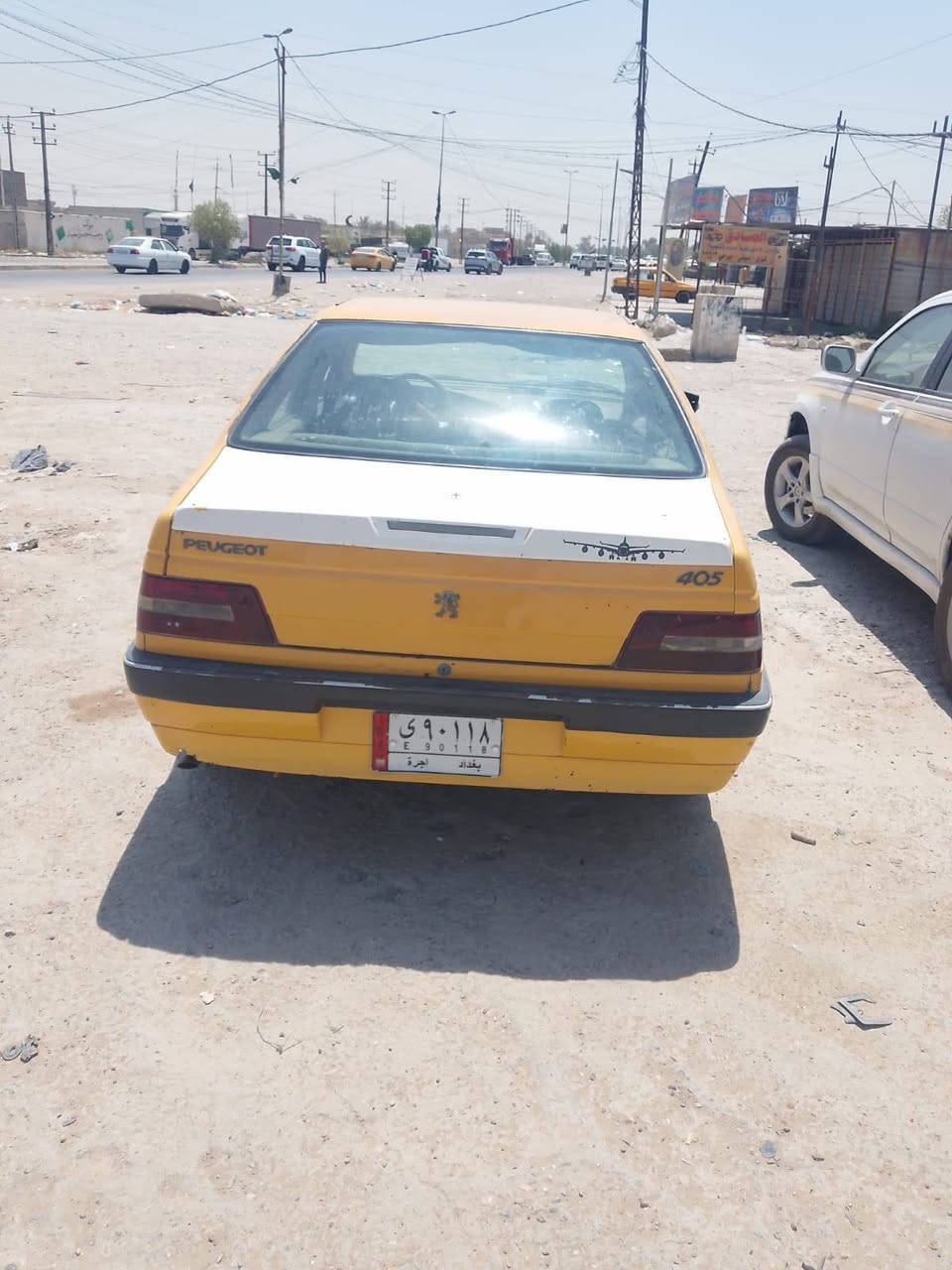 سلام عليكم شباب شلونكم جبتلكم اليوم سياره جاهزه وماعتقد اكو واحد يبيع هيج نضافه بهيج سعر سياره جاهزه كير مكينه خير من الله صدر امامي خلفي وحداديه جديد سياره سلعه ومعدل خير وبركه كهربائيات كلها شغاله سياره حلوه ومرتبه وبسعر مناسب جدا وتحويل مباشر غرفتها حلوه تره مصورها بترابه سياره حلوه تخم تأير نضيف وتبريد شغال يعني أنكر واطلع بيها وين ميعجبك موديل 13 سعر 18 وبيها مجال بسيط جدا جدا حق جيتك وتعبك عنواني بغداد ‏‪***********‬‏

