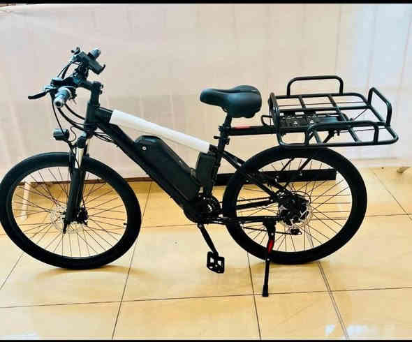 يا الله مجموعه بايسكلات جديد شحن سكليتر ومساعد بايدر الحجم 26 
ينفع الى شركات التوصيل والدلفري والطلبيات بايك ممتاز اكوالتي جدآ عالي 
بطاريه 36 V
10 Amp
Speed 40 
Motor 500 Watts
Removable battery
طلبيه من الامارات السعر 400$ واصل الى بغداد 
مدة الوصول 15 يوم  للأستفسار وات ساب
***********
