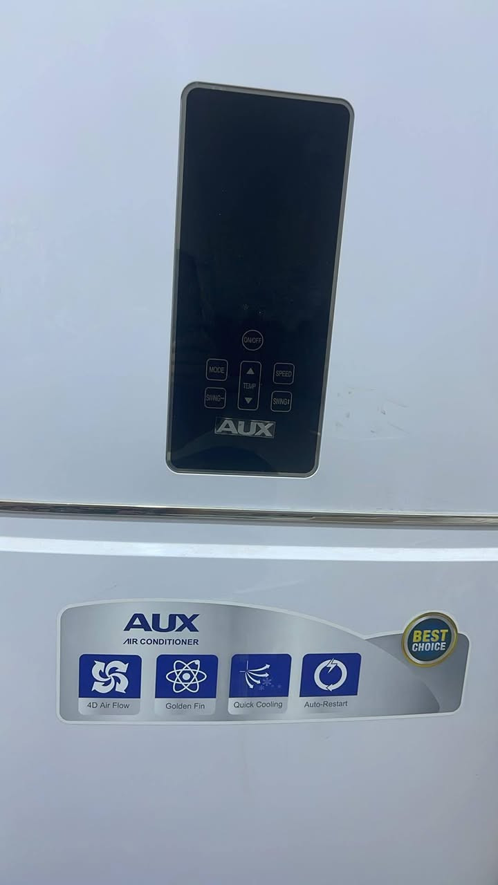 سبلت كنتوري Aux  ثري فيز (4طن) إستخدم قليل شھر متعھد ومكفول من كلشي المكان بغداد الجسر السابع للاستفسار اتصل *********** السعر مليون و٦٥٠ وبية مجال
