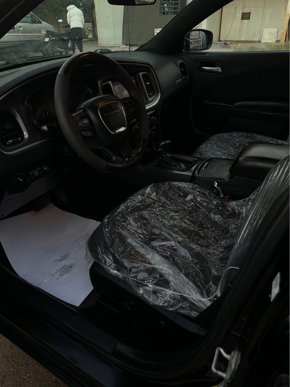 جارجر 2019 sxt 
حادثها جاملغ عكس السايق مصلح نفسة
بدون ايرباك 
ماشية 60 الف 
السعر 225 
مكان السيارة بغداد / حي اور 
*********** بغداد, العراق
