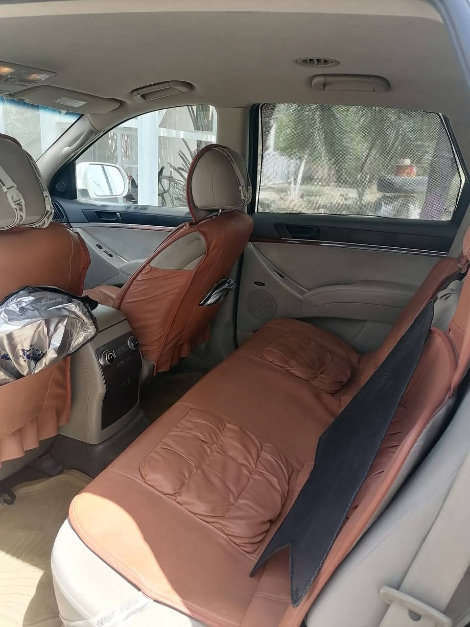 اعلان بيع
سيارة هونداي فيركروز خليجي موديل ٢٠١٢
اللون ابيض كفاله عدا بارد بالباب الثاني عكس السائق 
مكينة ٣٨٠٠
السعر ١٤٥ وبيها مجال
الشراي يتصل *********** موجود وات ساب
