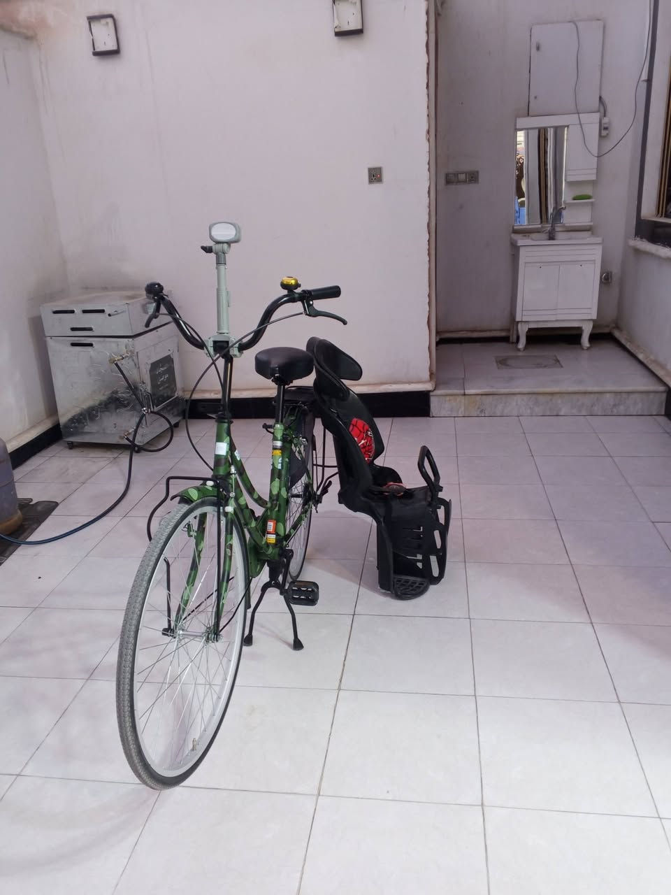 السلام عليكم هذا الباسكل للبيع نوعيه سوبر السعر 190 هوا والكرسي
رقمي ***********
