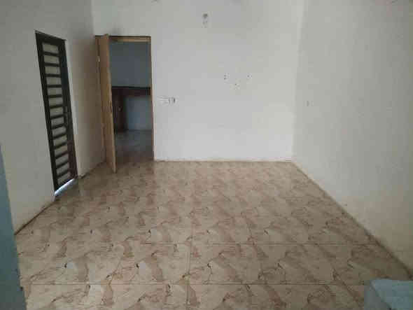 يا الله سلام عليكم بيت مساحه 100 سندويج   شوفت عينك بيت حلو مرتب بل كوت حي الحكيم  البيت قريب عل كورنيش مال حكيم او قريب عل قسم البلدي  البيت مرقم بس راعيه السعر  14 وبيه مجال         ***********
