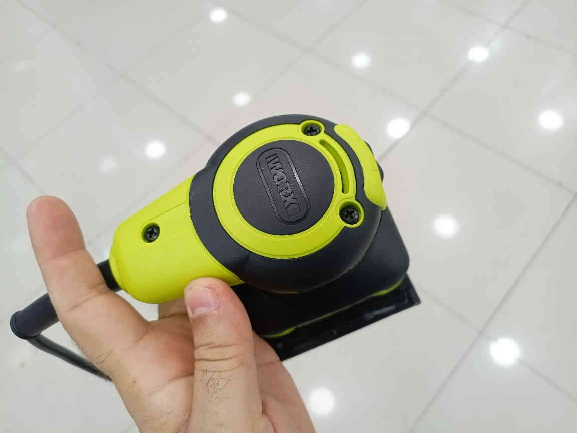 كود 64839
جهاز رجاجة سنفرة مربع ماركة وركس اخضر موديل WU646P قدرة ماطور 240 وات جديد لوك 
سعر: 25 الف 

للاستفسار راسلنا على ماسنجر أو واتس اب 
***********
***********
