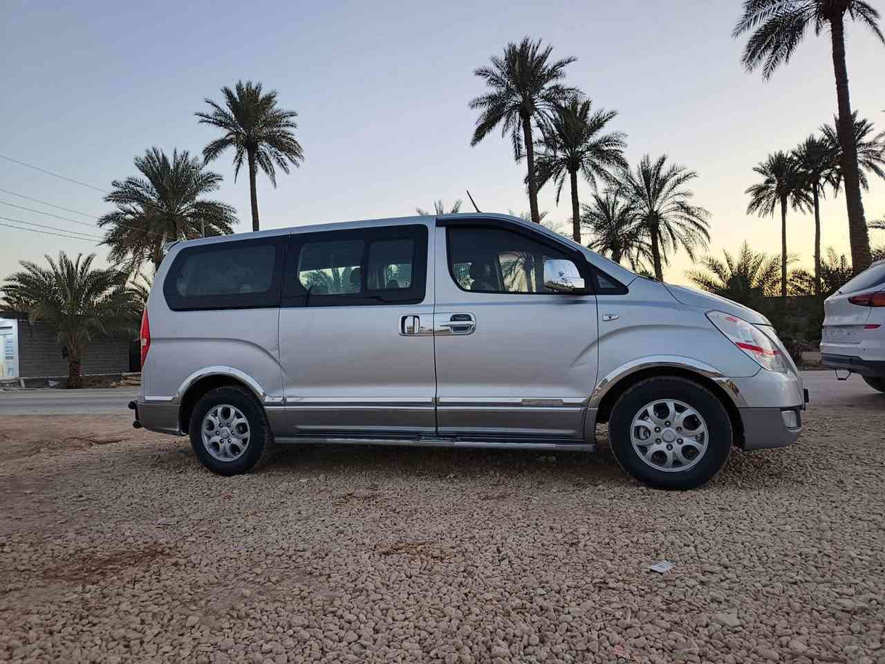 سلام عليكم اخوان سياره ستاركس للبيع ٢٠١٠ سياره مسكر اصل كير عادي سياره بيها باب مبدل وشويه صبغ بيها والباقي كفاله حداديه تخم تاير مكينه سبعه سورنتو سياره مال جناي خير من الله خياس مابيها السعر ١٣٧ مكان بابل الحمزه الغربي ***********
