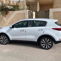 سبورتج 2018 خليجي محرك 2000  ماشيه 136,000  مكان الغزاليه   الرقم سليم...