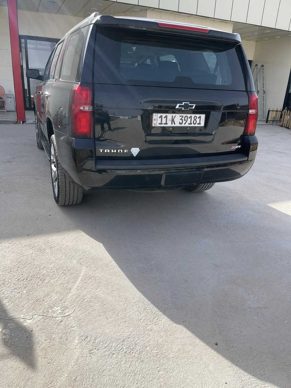 لعشاق الصيد والبراري. تاهو خليجي Z71  الجبليه موديل 2019 رقم بغداد باسمي. فول مواصفات عدا البصمه. 
دفع رباعي
سلايد روف
تدفئه مقاعد الاماميه 
ثلاجه بالفرس
فول تحكمات ستيرن
جنطه كهربائيه 
  DVD 
حساسات ورادارات امامي خلفي
تخم ويل كب نيكل. 
السياره ماشيه 61 الف كيلو
داخل اسود جلد
السياره مكفوله من الحادث والصبغ عدى ربع جاملغ امامي الايمن  صبغ فقط. 
السياره موجوده بغداد / زيونه
سعر البيع  390$. 
الشراي فقط يتصل  أو يراسل 
***********
***********
موجود واتساب عالخطين
