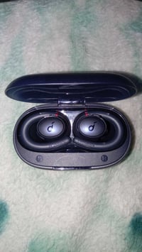 سماعة انكر X10 • ممتازة • توصيل