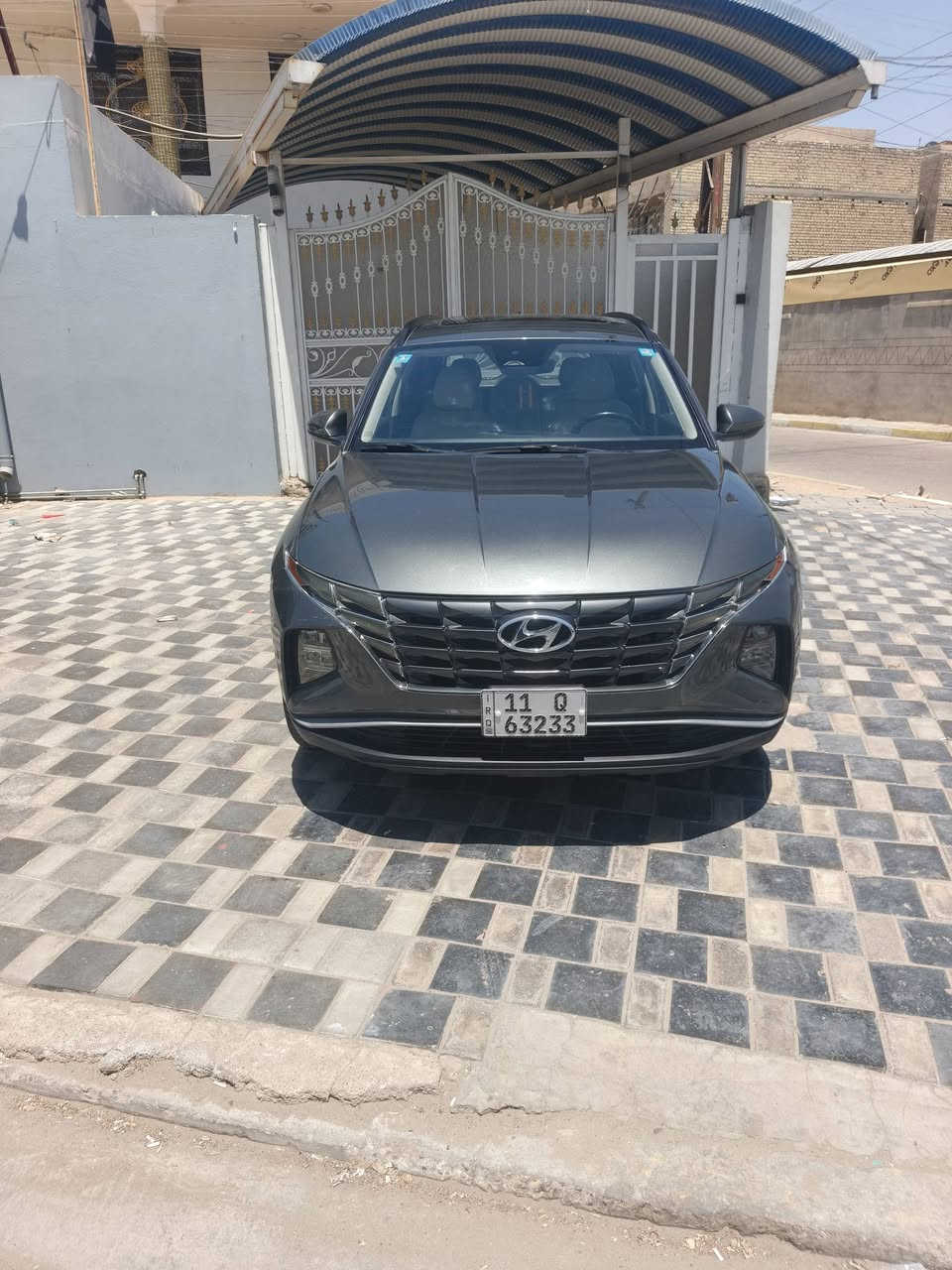 هونداي توسان 2023للبيع
السعر 160بيهه مجال يرهم مرواس 
🔶سيارة مواصفاتها فول 
🔶وارد امريكي بنيد وخشم جاملغ  صور حادث امريكا موجوده بالمنشور   بدون ارباك كل سليمه شراي يتصل ***********
بنيد وخشم جاملغ بدون دواخل
١-  شاشة لمس كبيرة
٣-  تخم تاير اصلي بدون تبديل 
  رادار امامي وحساسات اماميه  رادارات خلفيه وحساسات خلفيه
  رادار نقطه  قيادة آليه وخروج عن المسار 
اشاير بالمري الجانبيه 
  السيارة فور ويل 
 بصمة تشغيل
 كشنات كهرباء وخزن ميموري 
   تدفئة بالكشنات 
 تبريد امامي وخلفي 
  شاحن وايرلس 
-  لايت زنون عادي ناصي 
تشغيل الكاميرا من الزر 
-  صندوق كهرباء 
  لدات نهاريه اناره داخليه ليليه بنفسجي
 ويل كب 19 اصلي 
 دشبول ايباد
