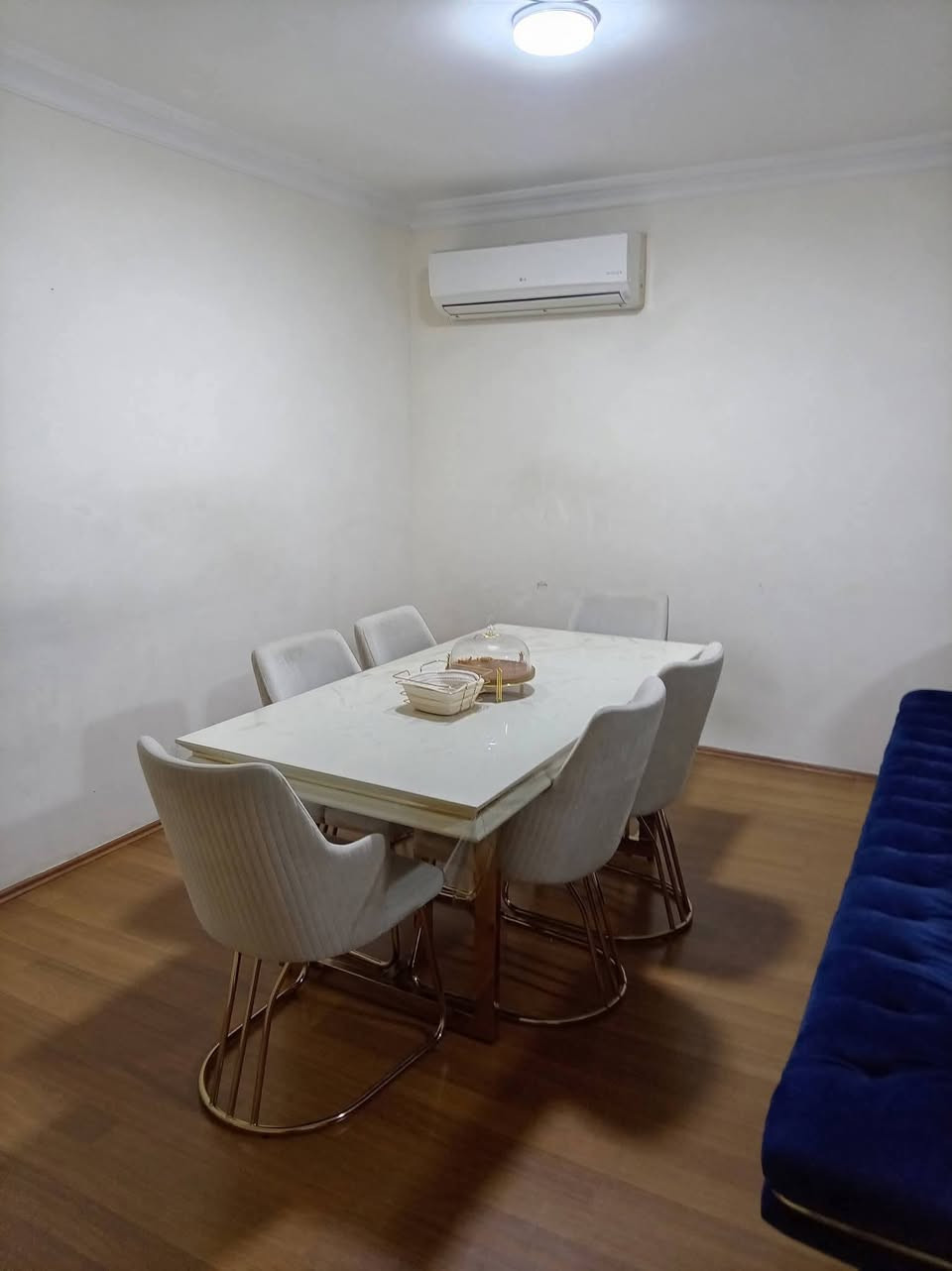 السلام وعليكم اخون عندي هاذ بيت  بكربلاء رايد اجره او بدون يجار مهم عائله نضيفين اخلي عدهم امانه فقط


**إذا كنت صاحب هذا الإعلان وتريد حذفه لأي سبب، رجاءا أرسل رسالة إلى الدعم الفني**