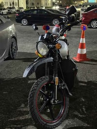 للبيع دايوان 2023مرقم  للبيع سعر 2250 مامشتغله دلفري نضافه شوف العين 0...