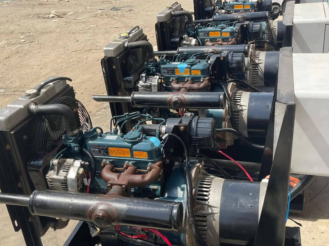 مولدات اوربيه دخول جدید غیر مستخدم
كابوته ياباني • 3 بستم

حجم المحرك 1005

عدد الدوران 1500

6 كيفي 26 امبير

سنكل فيز 220 فقط

نوع التوليد ميكالته ايطالي

صرف الكاز / 1 لتر بساعه

نظام اوتو مع حماية متكامله

شرط الشغل والضمان

كل تفرعات المحرك والتوليد بلاديه شركة سعر مليون و 600الف

العنوان //بابل شارع 30 الاستفسار *********** واتس اب يوجد توصيل حسب الانتفاق
