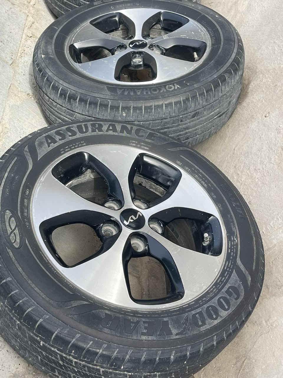 السلام عليكم ويل كب حجم 16 بدون تايرات يرهم كيه سيراتو  فورتي اوبتيما
مكان النجف  السعر 225 الف 
رقم الهاتف***********
