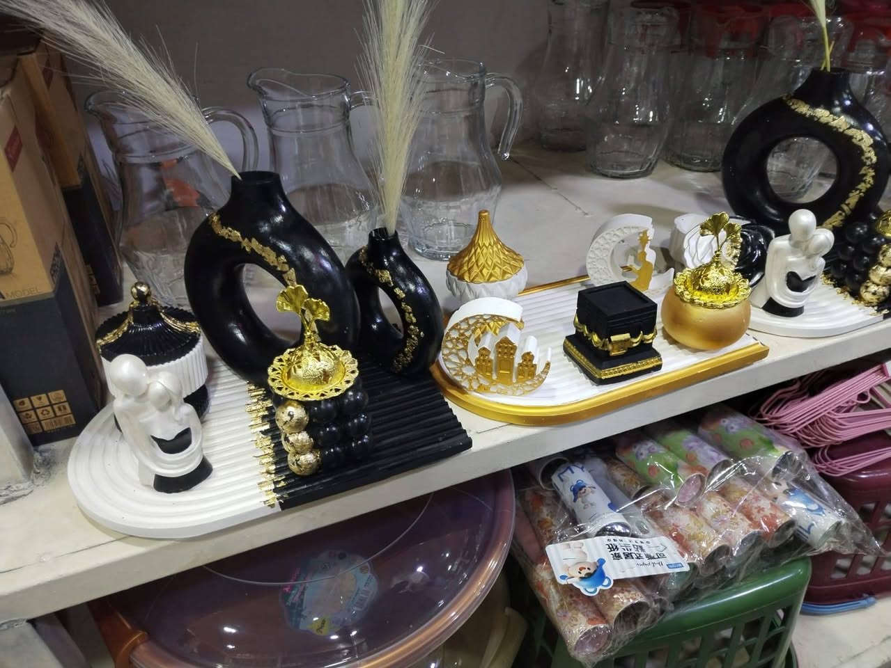 مجمع رواد للتجهيزات المنزلية _كوزمتك _منضفات _هداية _جميع انواع الورد
العنوان سوق ال4000 قرب اسواق حازم العبودي مقابيل علوة الذهيباوي للتواصل خاص او واتساب
*********** واتس 
*********** واتس
