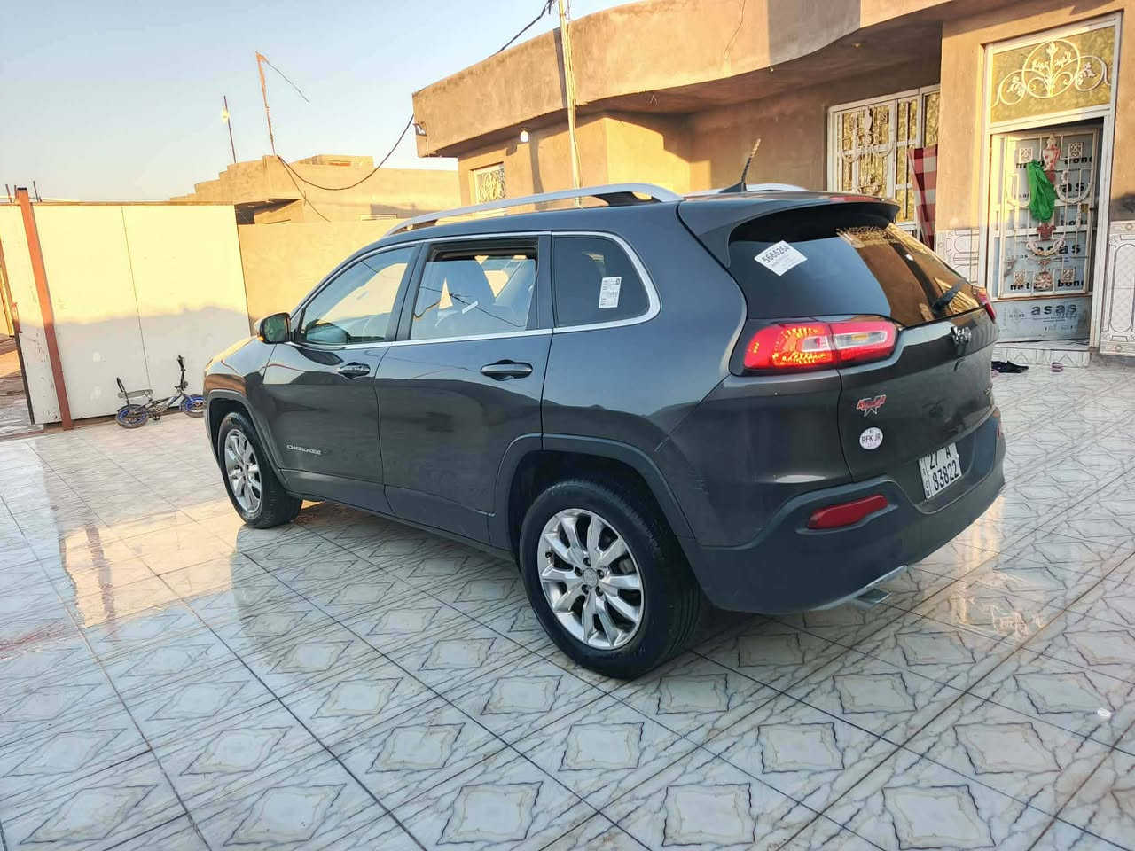 السلام عليكم
جيب بزون موديل 2016رقم ذي قار حره باسمي تحويل شوكت ماتريد وارد امريكي حادثها بنيد تبديل ومقدمه الجاملغات صبغ بسيط والباقي كفاله ضربه وتبديل وصبغ وفتح وبارد سياره حلوه وجاهزه مكينه 4سلندر شرط مامفتوحه كير ومحرك وتبريد وحداديه كفاله السياره فول مواصفات 1/1 فتحتين وبصمه ابواب واشاره ترحيب وجنطه ذكيه وشاشه كبيره وكامره دواره وتثبيت سرعه وتبريد قطعتين وكشنات جلد كهربائيه  وتحديد مسار ودسك امامي وخلفي ماشيه 86 السياره مامتعوبه مال موظف مكاني ناصريه السعر 113.  للاستفسار علئ الرقم ***********
