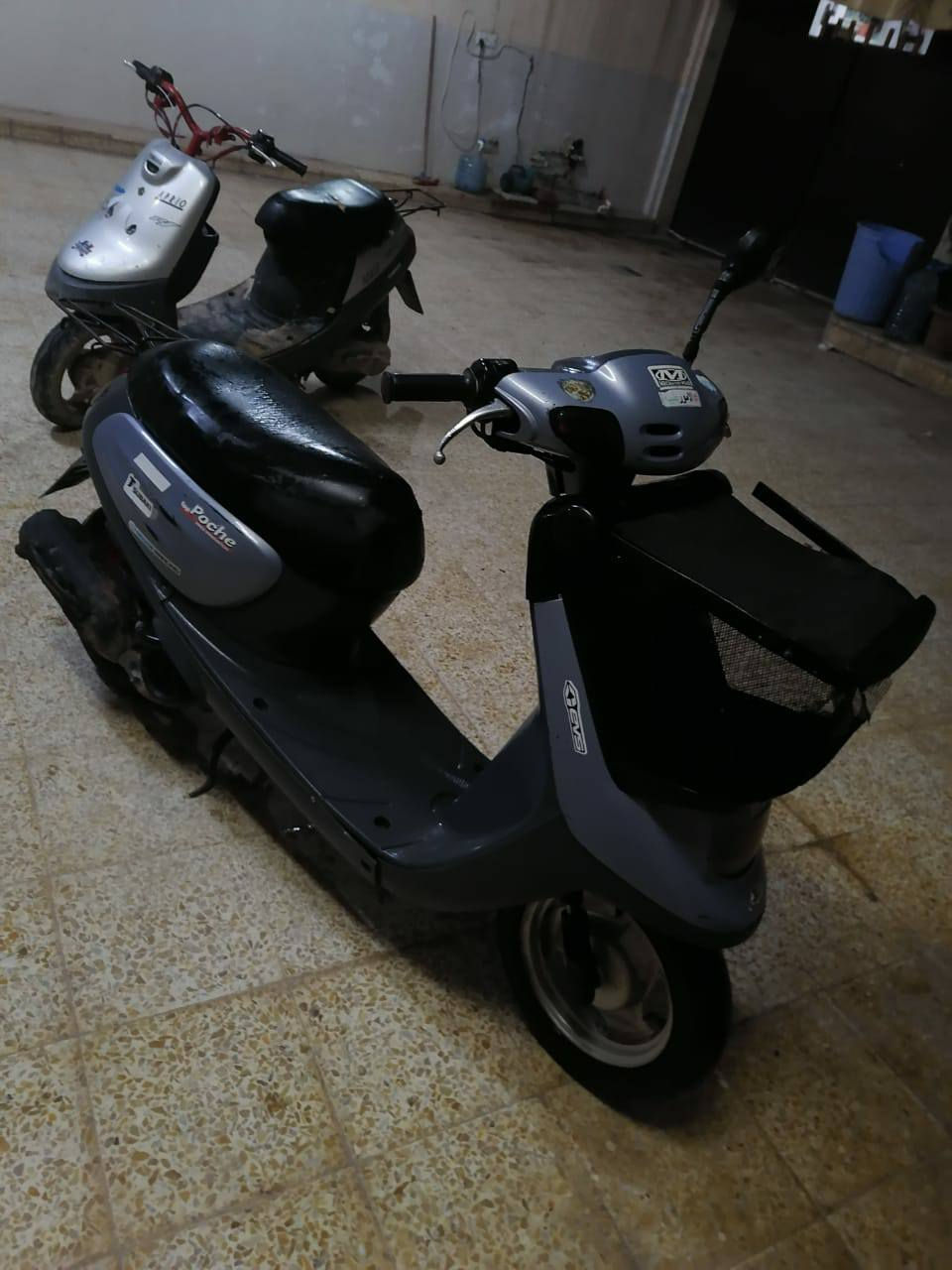 سلام عليكم ماطور بزون نفخ دبل سكريت معمر مره واحده مكينه شرط خرسه شاصي شرط تفاصيل ***********
