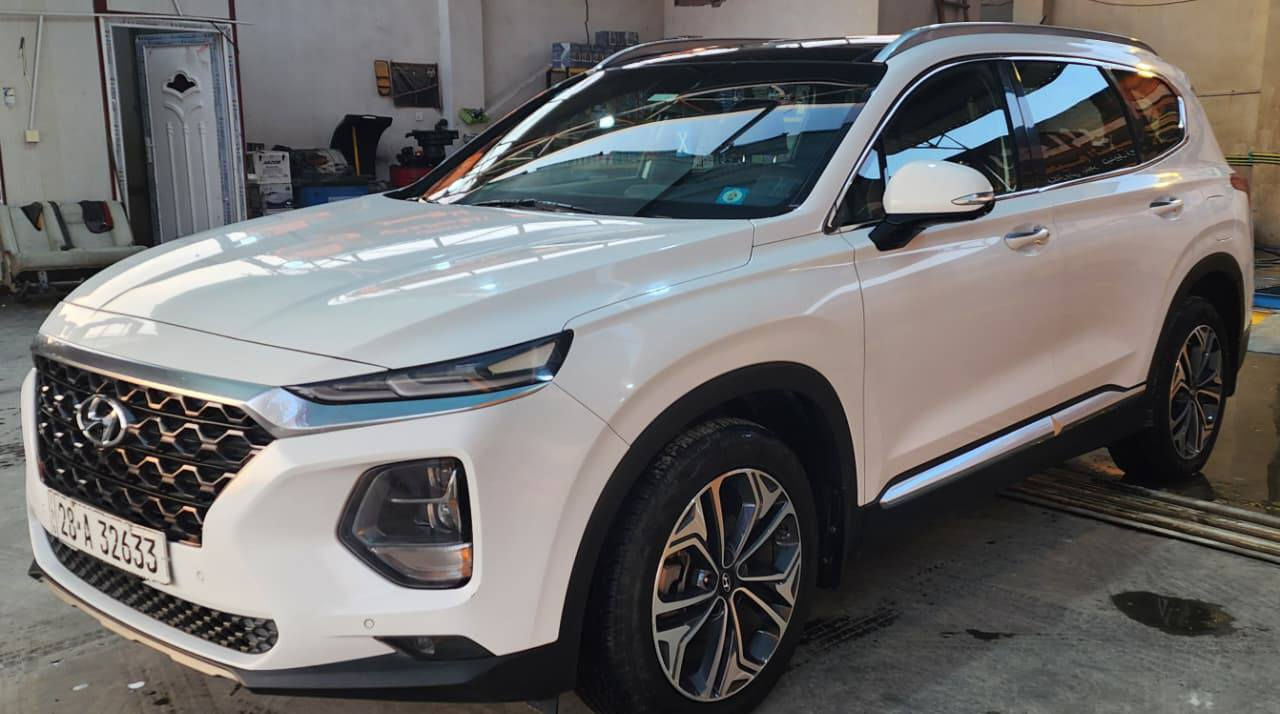 سنتافي 2019 خليجي مواصفات السيارة
6 سلندر محرك 3.5 htrace
اعلى فئة من المواصفات فول 
7 راكب
فور ويل درايف 
٤ وضعيات قيادة
كشنات امامي تبريد و تدفئة
كشنات خلفي تدفئة
مقاعد جلد لون جوزي 
مقاعد امامي كهربائي ٤ وضعيات + خزن ميموري
مقاعد الصف الثاني تنطوي كهربائيا 
بردات خلفية بلادي
تبريد ٣ قطع
بانوراما
كامرة ٣٦٠ دوارة + حساسات امامي و خلفي
تنتة السيارة كنتارة بلادي
تحكم ستيرن كامل مثبت سرعة اوامر صوتية شفتات استيرن 
صندوق كهرباء 

🟪 السعر  :: الطلب في التعليقات ويوصلك مباشرة ✍️ 📩

مري جانبية قلابة عند الرجوع الى الخلف 
وباقي مواصفات السنتافي المعروفة
عداد السيارة 54 الف كيلو قابل للزيادة 
بية بارد بالباب الخلفي وموضح بالسونر داخل الصور نشرتة
السيارة اعلى فئة بالمواصفات والنضافة مالتها جيدة جدآ داخليا وخارجيا رقم انكليزي وسنوية بأسمي 
مكان السيارة بغداد 

رقم صاحب السيارة 
***********
