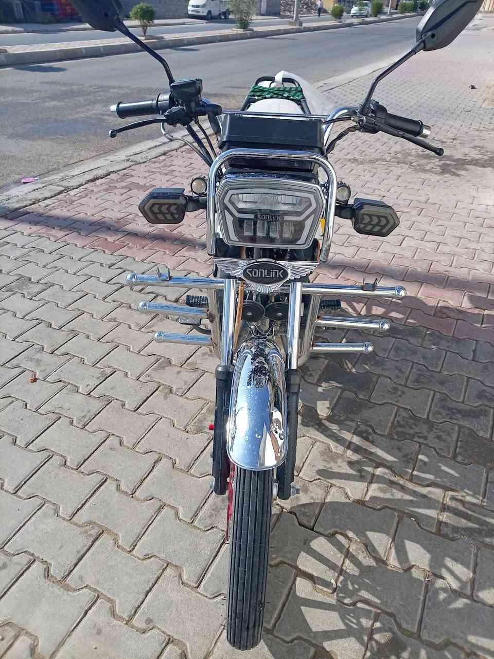 سلام عليكم دراجه 24شكل 25/*********** 
نضافه شوفت عينك ماعيزه شي نشاط ونعومه تجي تشوف بعينك وياه ورقه وحده مال شركه قيم بل يحبه الله مكاني القائم حصيبه // ادمن مرخصتك
