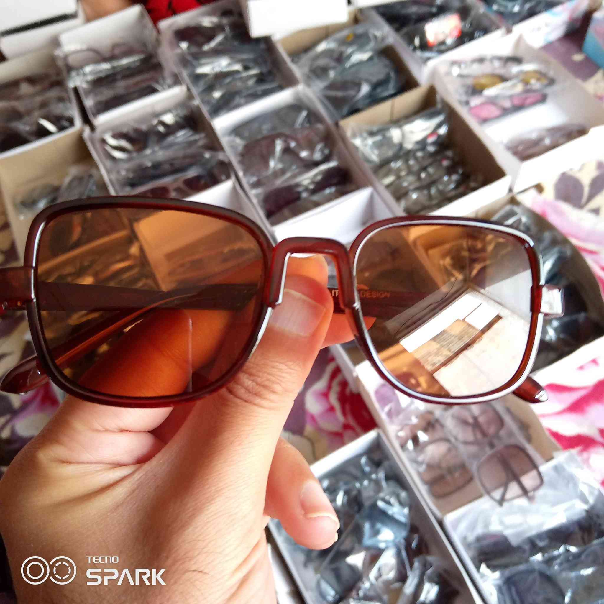 ابدء مشروعك ب 100 الف دينار فقط
مجموعة نظارات مشكلة 100 قطعة بمئة 100 الف دينار
 العنوان بغداد تگدر تجي تختار وتفحص براحتك


**إذا كنت صاحب هذا الإعلان وتريد حذفه لأي سبب، رجاءا أرسل رسالة إلى الدعم الفني**