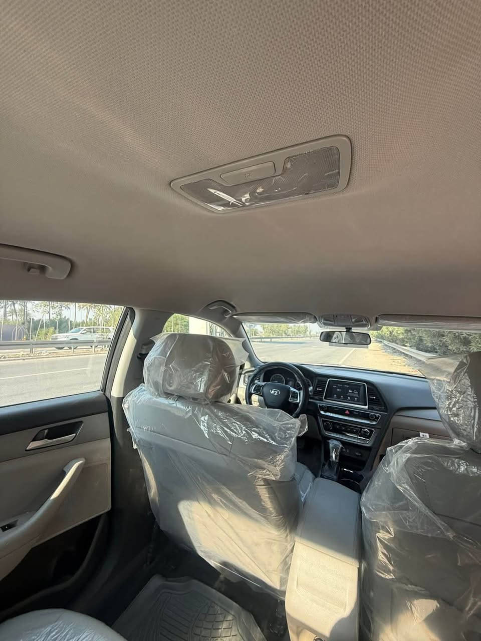 � للبيع هيونداي سوناتا SE موديل 2019
* محرك 2400 سي سي
* ماشية 33 ألف فقط
* رادار
* شاشة CarPlay
* كاميرا خلفية
* 3 وضعيات قيادة
* داخلية لونين

✅ مكينة، كير، شاصي، لغود، دواخل كفالة عامة
✅ السيارة نظيفة جدًا ومضمومه ، مناسبة للي يدور الجديد
✅ فقط نص جام خلفي صبغ، وباقي السيارة كفالة عامة
✅ باسمي وتحويل مباشر
✅ الفحص بأي مكان يعجبك، والسيارة كفالة عامة

📍 الموقع: بغداد – الجادرية

💰 السعر: عند الاتصل
 

 ***********- ***********
