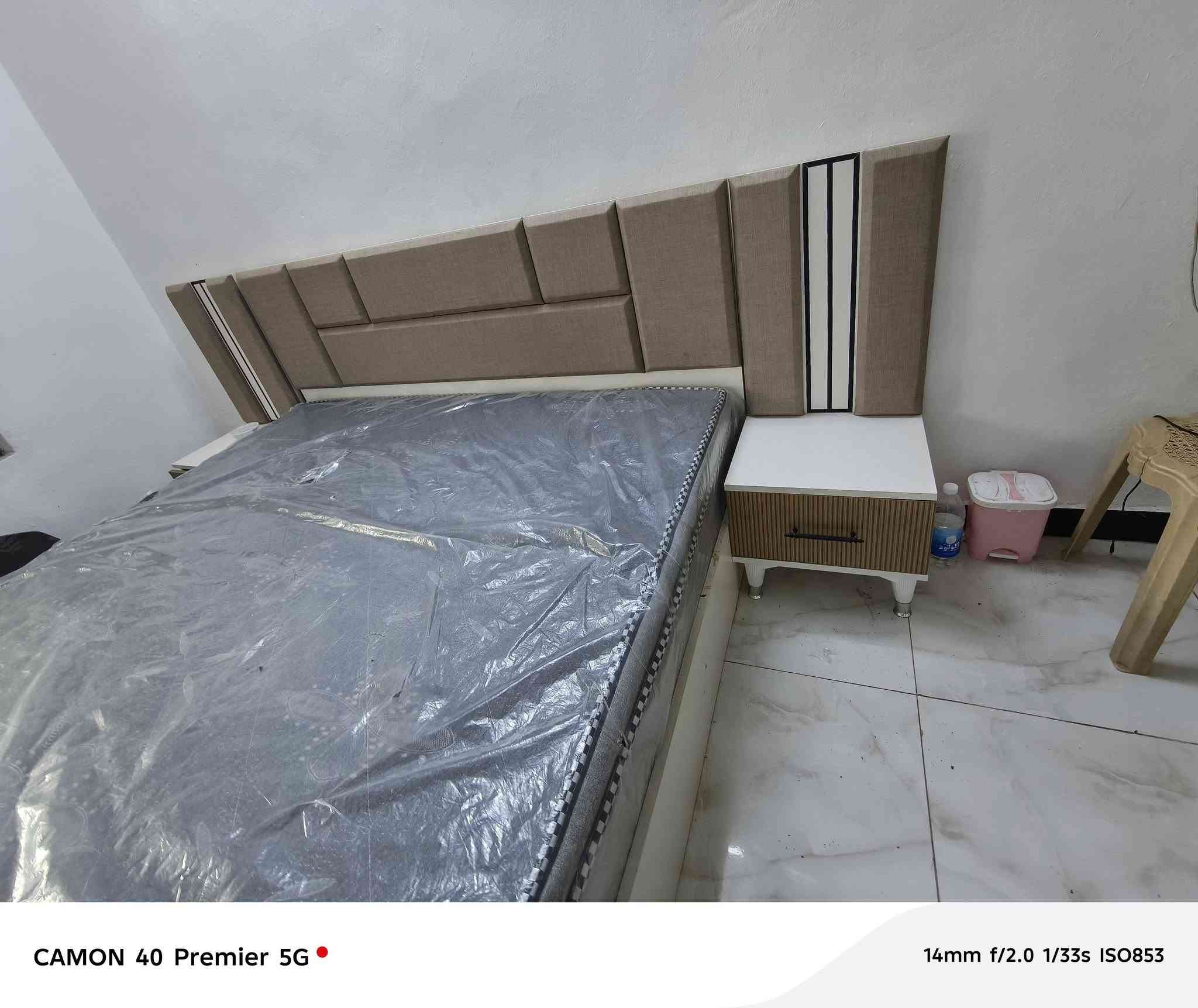 غرفه تركيه مستخدمه شي قليل في معرض ومزاد الرسول كاطون الرازي نهاية 🔚 الشارع للاستفسار *********** واتساب اومراسلة الصفحه ملاحظه مستعدون لشراء كافة الأثاث المنزلي المستخدم والجديد والغرف النوم العراقي والتركي
