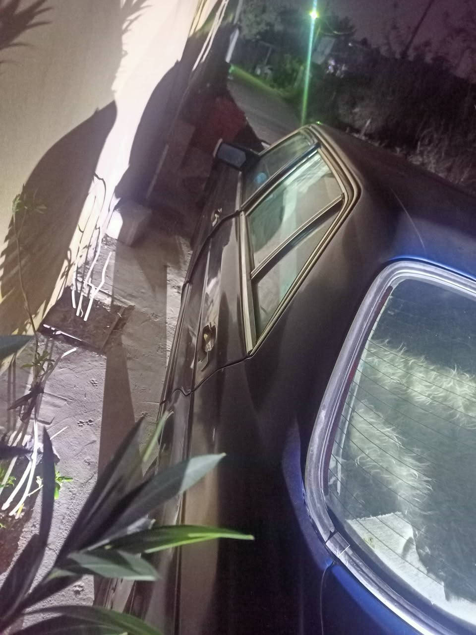 السلام عليكم سياره مرسيدس كفاله عامه حداده تبريد كهربائيات كلها شغاله ماكينه ثمانيه سلندر التواصل واتساب *********** مكان البصره شارع الحلاف السعر 38 وبيها مجال
