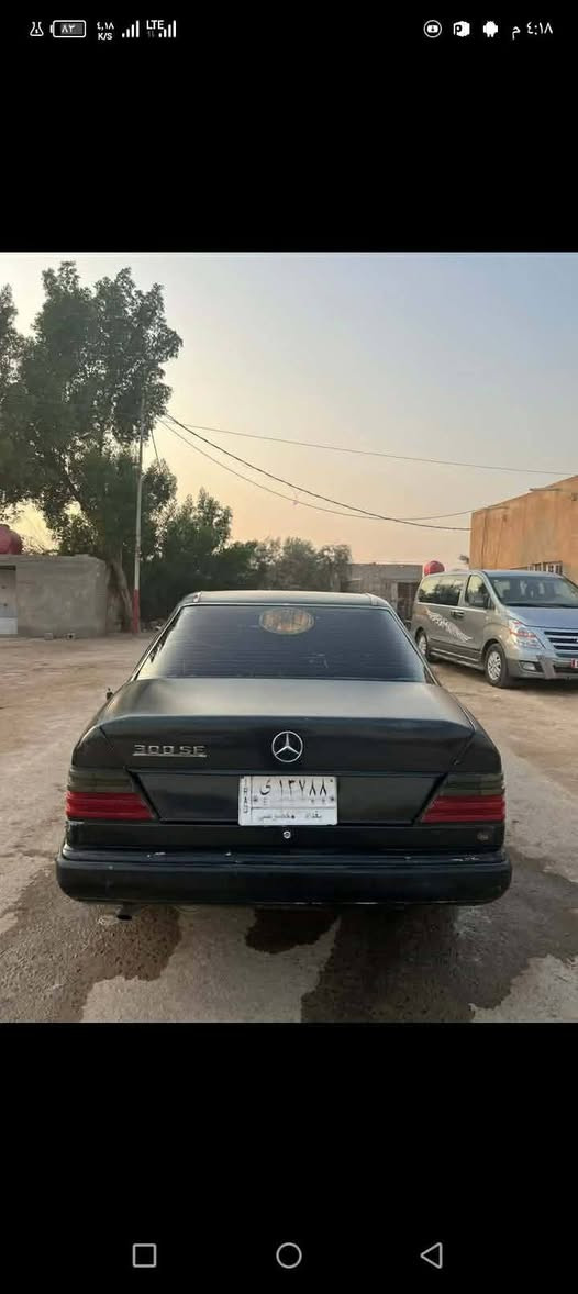 مارسدس دب
مديل 1991
حداديه 100 بل ميه 
رقم بغداد بسمي 
مكينه بطه فيفيتي 
سنويه توا نتهت ماعليه لا غرامه ولا فد شي 
نصبه تخبل سياره منك الشارع 
تخم تاير تبريد عوزه غاز 
سياره نضيفه مامامتعوبه 
تجي شوف بعينك 
السعر 53 وبيه مجال الشراي  
رقم الهاتف -
***********
العنوان البصره الزريجي قرب مدرسه المصطفئ
