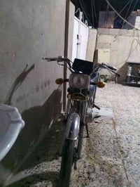 ايراني 4كير للبيع السعر 350وبيه مجال واتس اب 07709171179