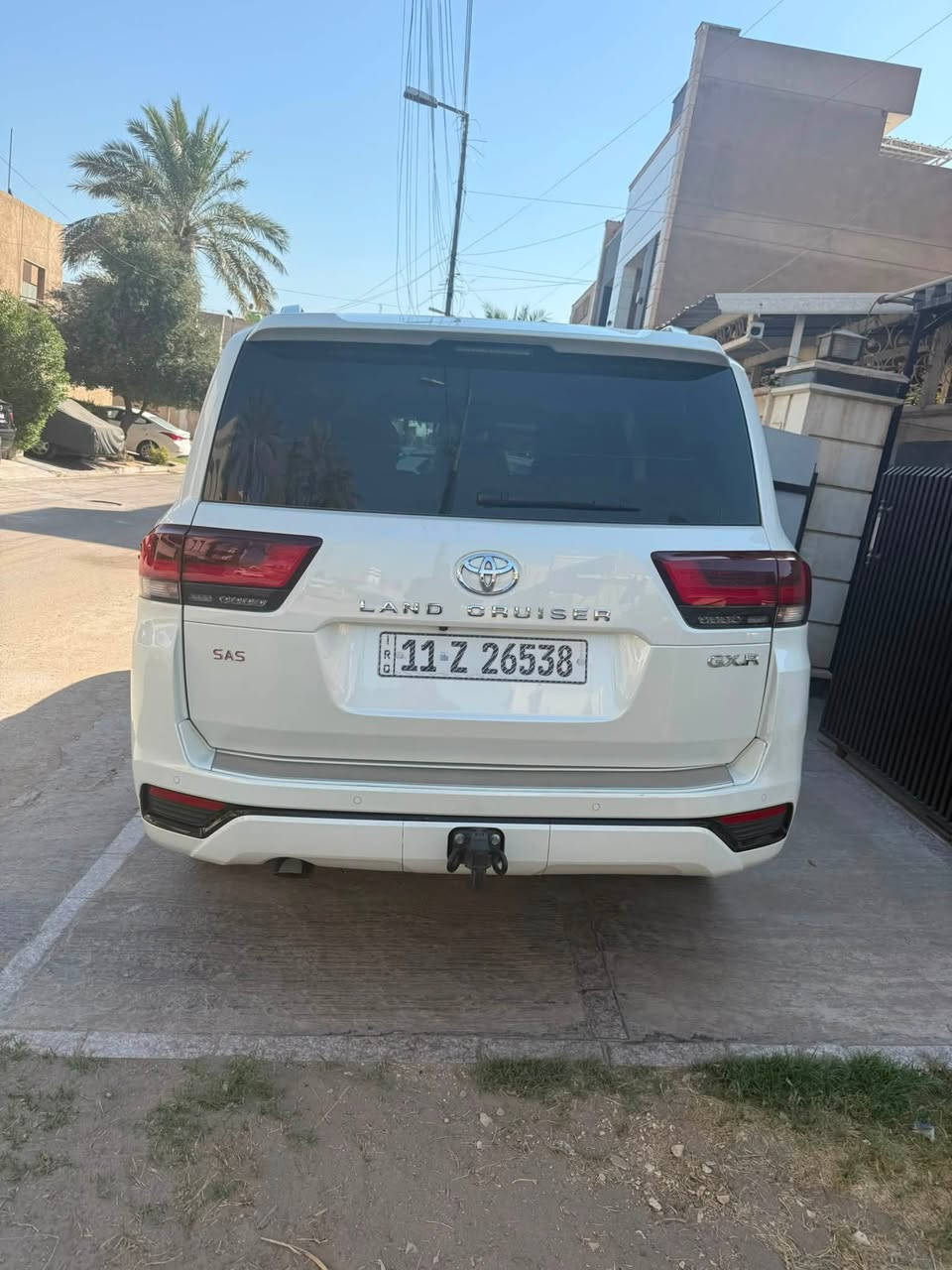 لاندكروز ساز2024كفاله عامه ماشيه49000مكان السياره زيونه الاتصال***********سعر66500$
