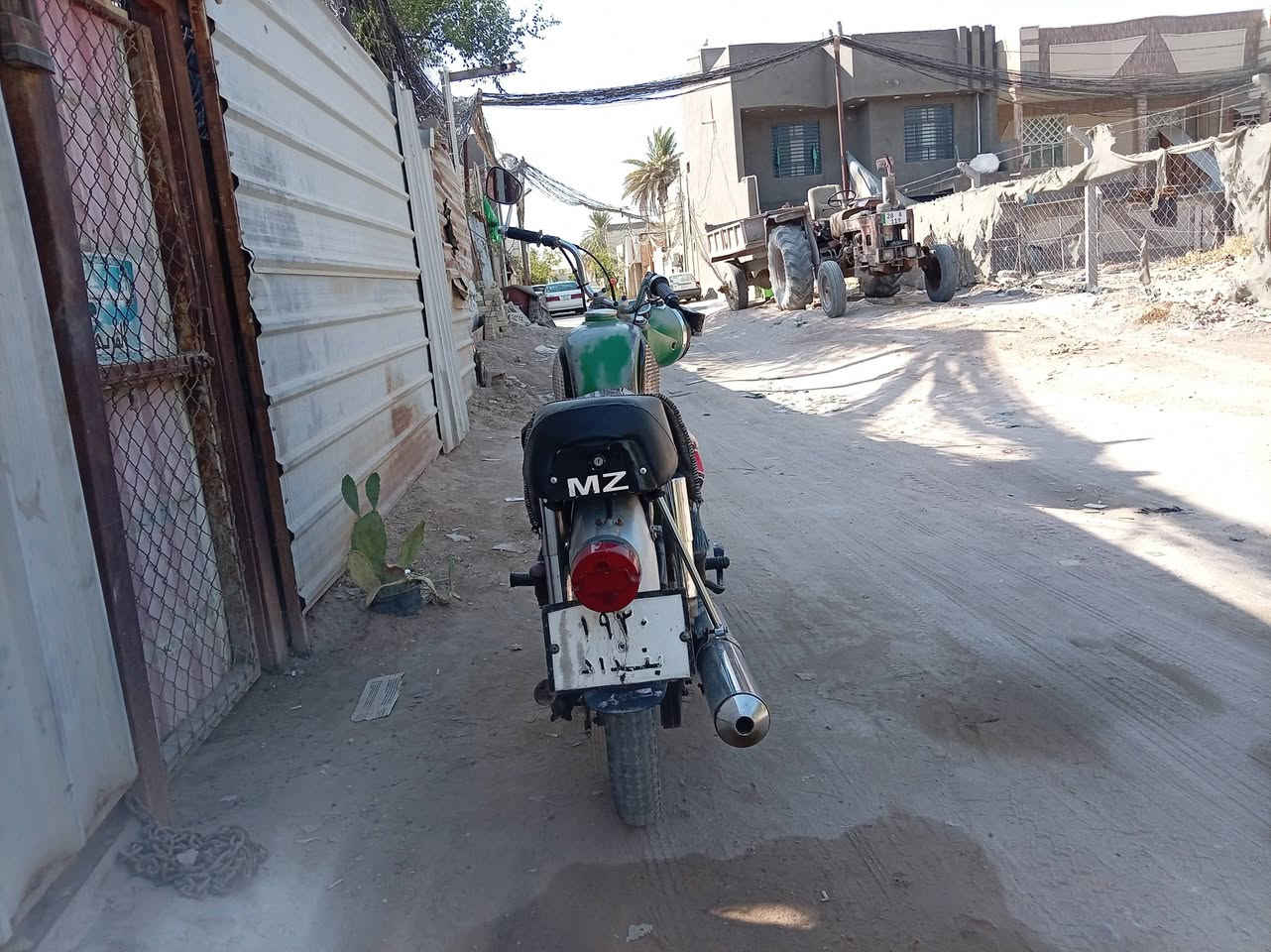 للبيع ٨١ رقم وسنويه بدون راعي مكينه سايس ٣ لحيم جوه الكشن صوبين خفيف السعر واحد و٣٠٠ وبي مجال *********** نجف
