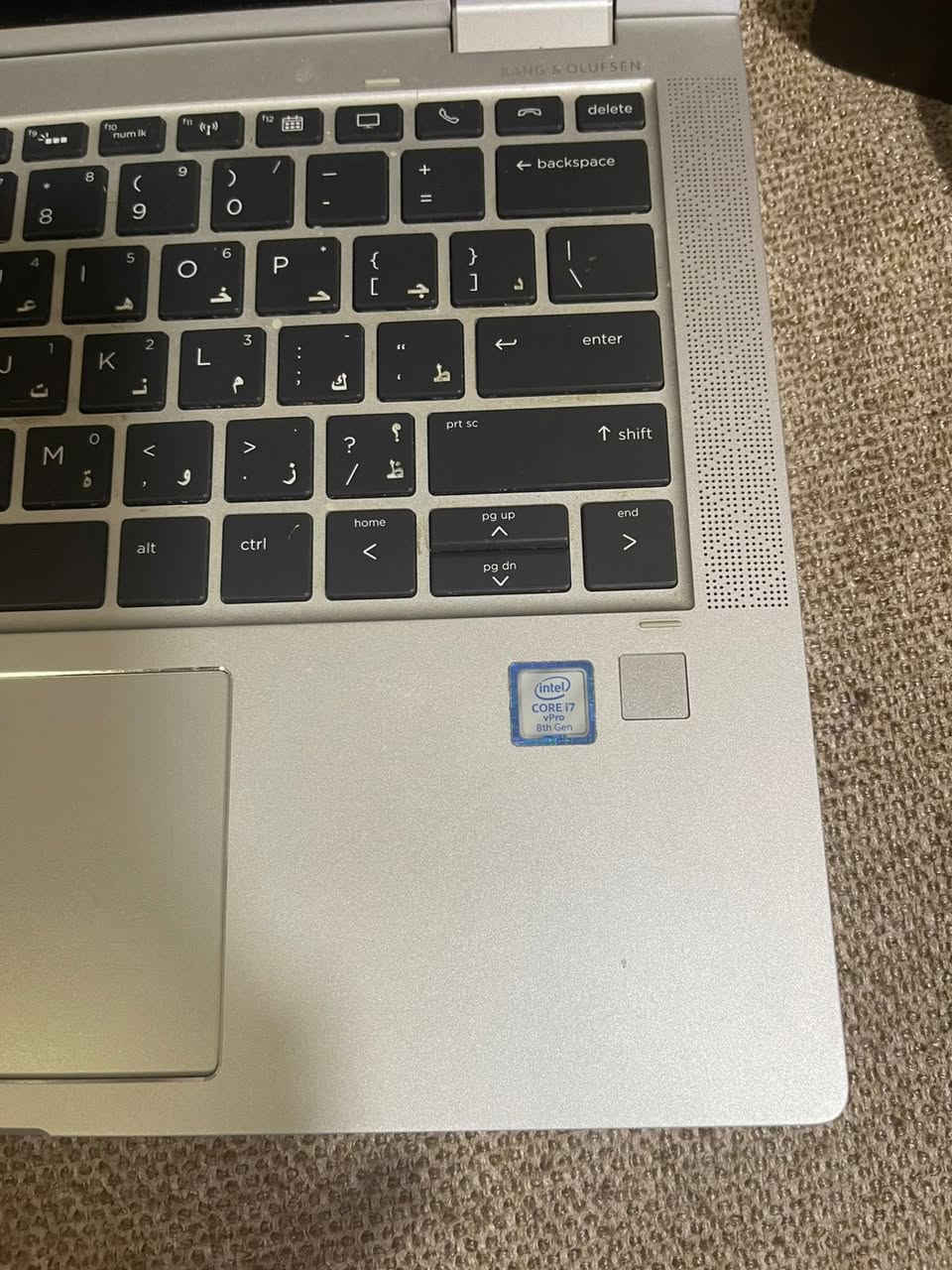 للبيع: لابتوب HP EliteBook x360 1030
شراء مباشر من السوق الامريكي وليست باله  

 الجيل الثامن ونظيفة جدا 

🔍 المواصفات:

المعالج: Core i7-8650U (أداء قوي وسريع).

الرام: 16 GB.

الهارد: 250 GB SSD.

الشاشة: لمس بالكامل (Touch) وتقلب 360 درجة لتتحول إلى تابلت.

البطارية: تشغّل الجهاز بحدود ساعتين الى ساعتين و نصف.

💵 السعر:550 ألف دينار و بي مجال 

المكان بغداد حي الجامعه 

للتواصل ***********
