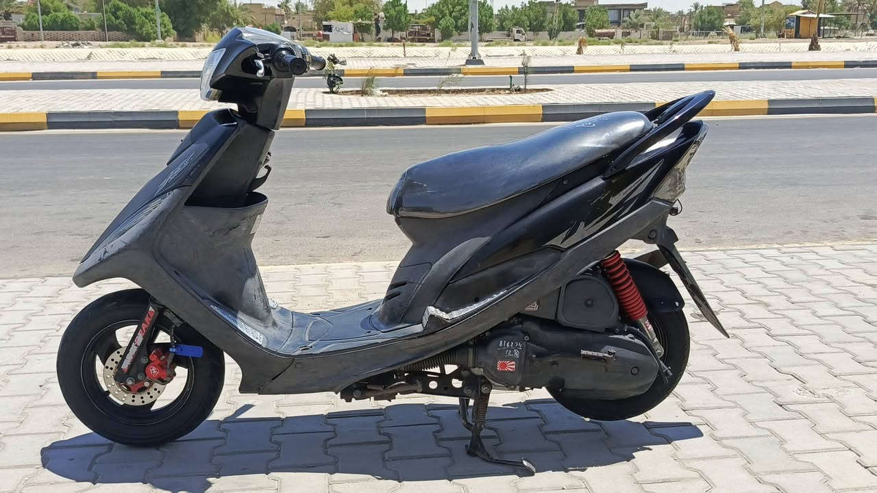 سلام عليكم شباب دراجه ماكس للبيع ..
دراجه كفاله عامه من التاير للتاير دراجه ختم واحد ويه المكينه ... دراجه شلعه ومعدل خير من الله صارلهه شهرين من نازله من الرمبه... للاستفسار عن السعر او تفاصيل اتصل ومتواجد خاص 
رقم الهاتف ... ***********
العنوان كوت (كريميه)
