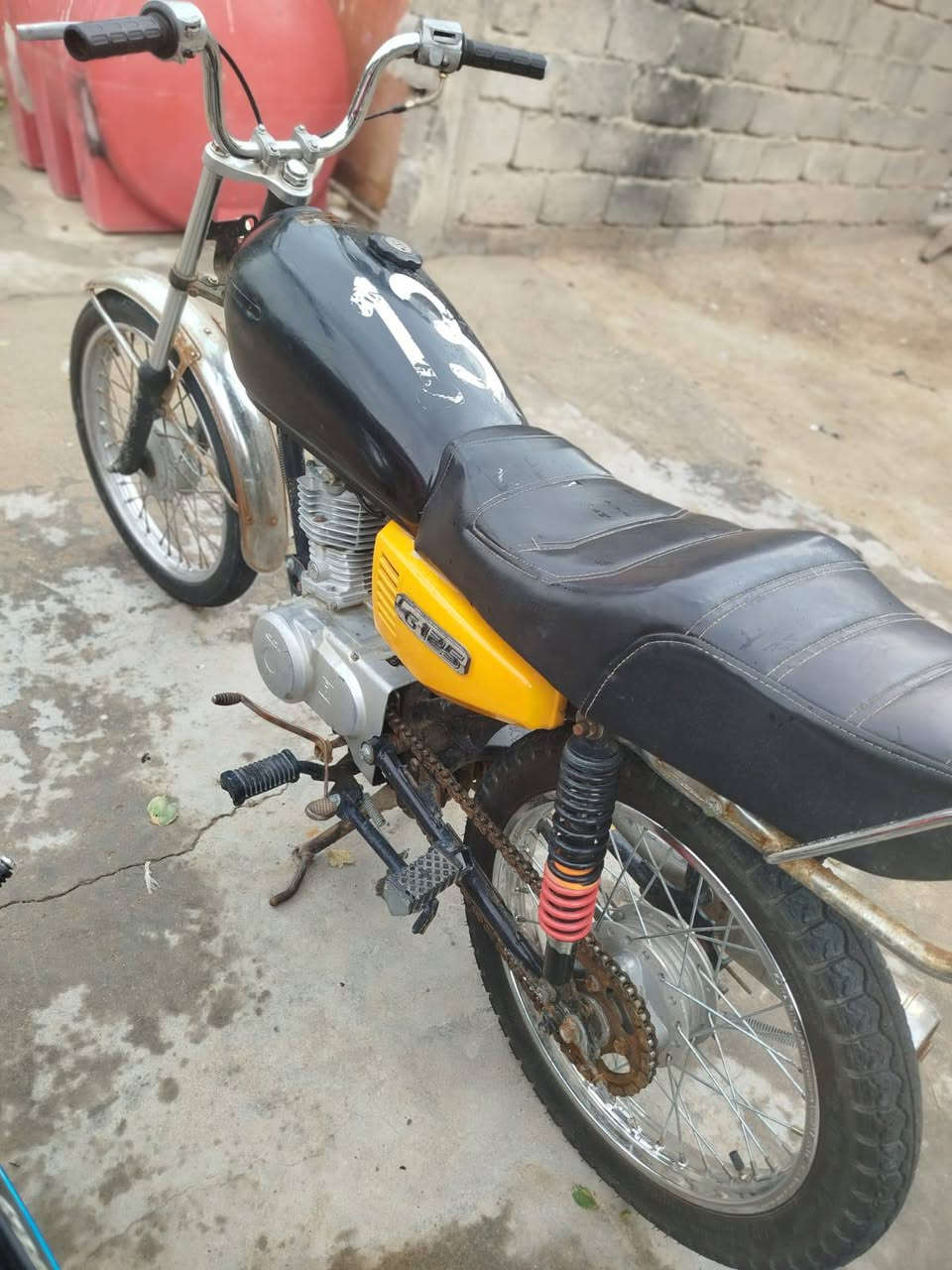 بصره أم قصر
سلام عليكم دراجه للبيع ادوات سعرها 350
***********
