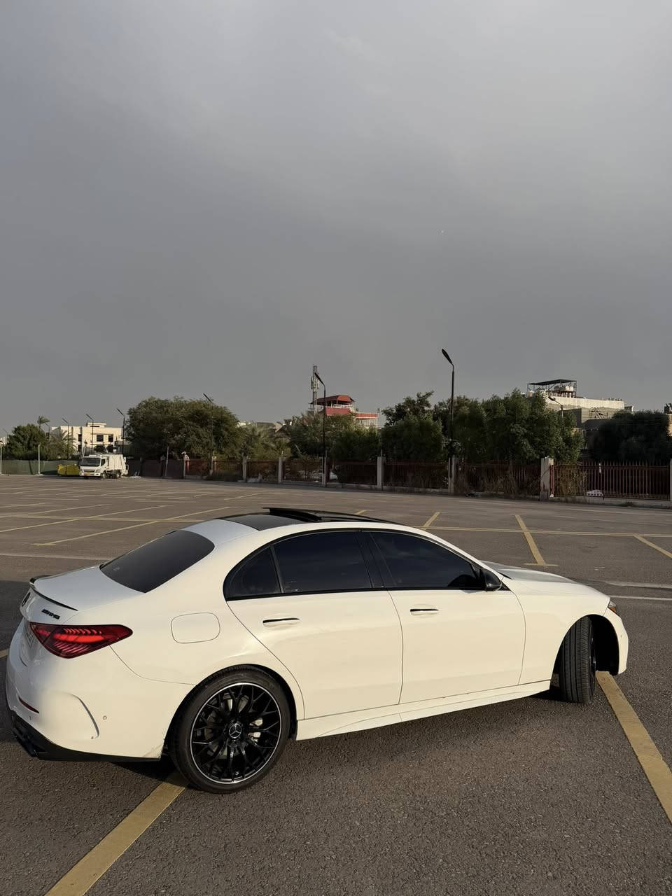 السلام عليكم شباب مرسيدس C300 2023
فول فول  للاخير مواصفات بانوراما  بصمه

بصمه ابواب 

داخل ابيض  بلادي 

لايت داينمك 

٤ كامرات 

رادار امامي 

نقاط عمياء 

تحذير تصادم 

ويل 19 

كشن تدفئه وتبريد ومساج 

حساس امامي خلفي 

جنطه كهرباء 

داخل 64 لون  مغلفه PPF 

ماشيه51

  الف 

بيها هوايه مواصفات معروفه بهذا الموديل 

السياره بدون نقص كير مكينه كهربائيات(صفر مسج) 

 حادث جاملغ وبنيد بدون دواخل بدون اريباك

مكانها العامريه متواجد وتساب ***********
السعر 350 بي مجال
