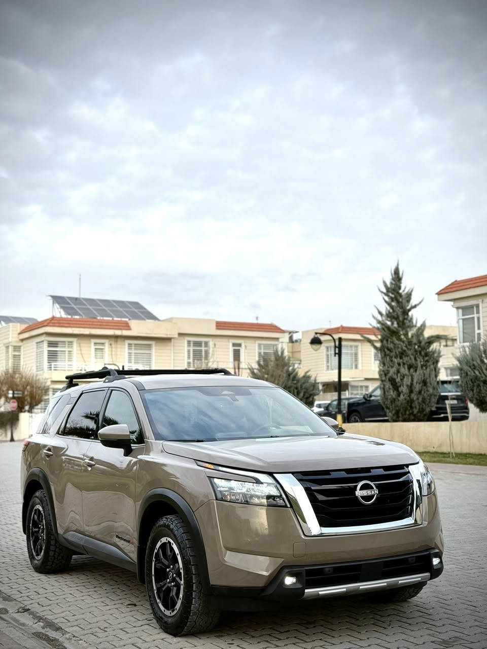NISSAN PATHFINDER   ROCK CREEK
نيسان پاسفاندر روك كريك
سياره فور ويل 4*4
قفل اكسل
نيزام اوف رود
تايرات اوف رود
‎الموديل : 2024
‎نوع المحرك : 6 سلندر (3.5L)
‎عداد المسافه:17 الف فقط
‎الضرر: كما موضح بالصورة.  
حادث  خفيف جدا دعامي امامي فقط بدون دواخل بدون صبغ سياره 
ايرباك استيرن و برده راجع سيستم بيلادي 
‎بدون رقم تترقم شمالي فقط ( اربيل - دهوك - سليمانية )
‎المواصفات: 
‎ستيرن تدفئه
‎خمس كاميرات (360)
‎بصمه تشغيل
‎بصمة اربع ابواب
‎تشغيل عن بعد 
‎كشنات تدفئة 
‎ستيرن تدفئة 
كشنات جلد
WIFI,Carplay,Navigation,
LOCK4WD،off-roadpages
‎كشنات كهرباء
‎رادار امامي
‎رادارات جانبيه
‎رادار خلفي
‎حساس خلفي
‎شاشه كبيرة
‎مانع انزلاق
‎كروز سرعه
‎هاند بريك بصمه
‎اوتو هولد
‎نظام ايكو نورمال سبورت
‎صندوق كهرباء
‎7 راكب
‎3 معقد
📍مكان سليمانية
‎للأتصال والأستفسار📞
***********
