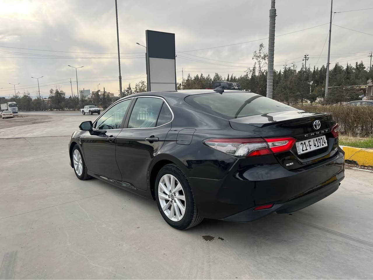 سەرەتا بەناویخوایگەورەو میهرەبان
تویتا کامیری 2023
نمونە لەجوانی مالی دۆستە 
هموو گیانی لەسەر دەعی شەریکە ماوە
دەعامیپیشی وو لایتەکانیشی بیلادییە زۆر تازەو جوان ماوەتەوە
سەیارەکە دواو پیشی کپسە  یک پلە بۆیاخی هییە 
مواسەفات  رادار  خەتی جادە  بریک ئۆتۆ
مواسەفات LE
دژەخلیسک    50میل رۆیشتوە
زۆر زۆر تازییە
تایەی تازە
سەنەوی تازە
گیروومکینەو کارەبای بەشرت  
نرخی 195 وەرەقو معاملیکی برایانە
ژم
***********
ژم
*********** Singapore
