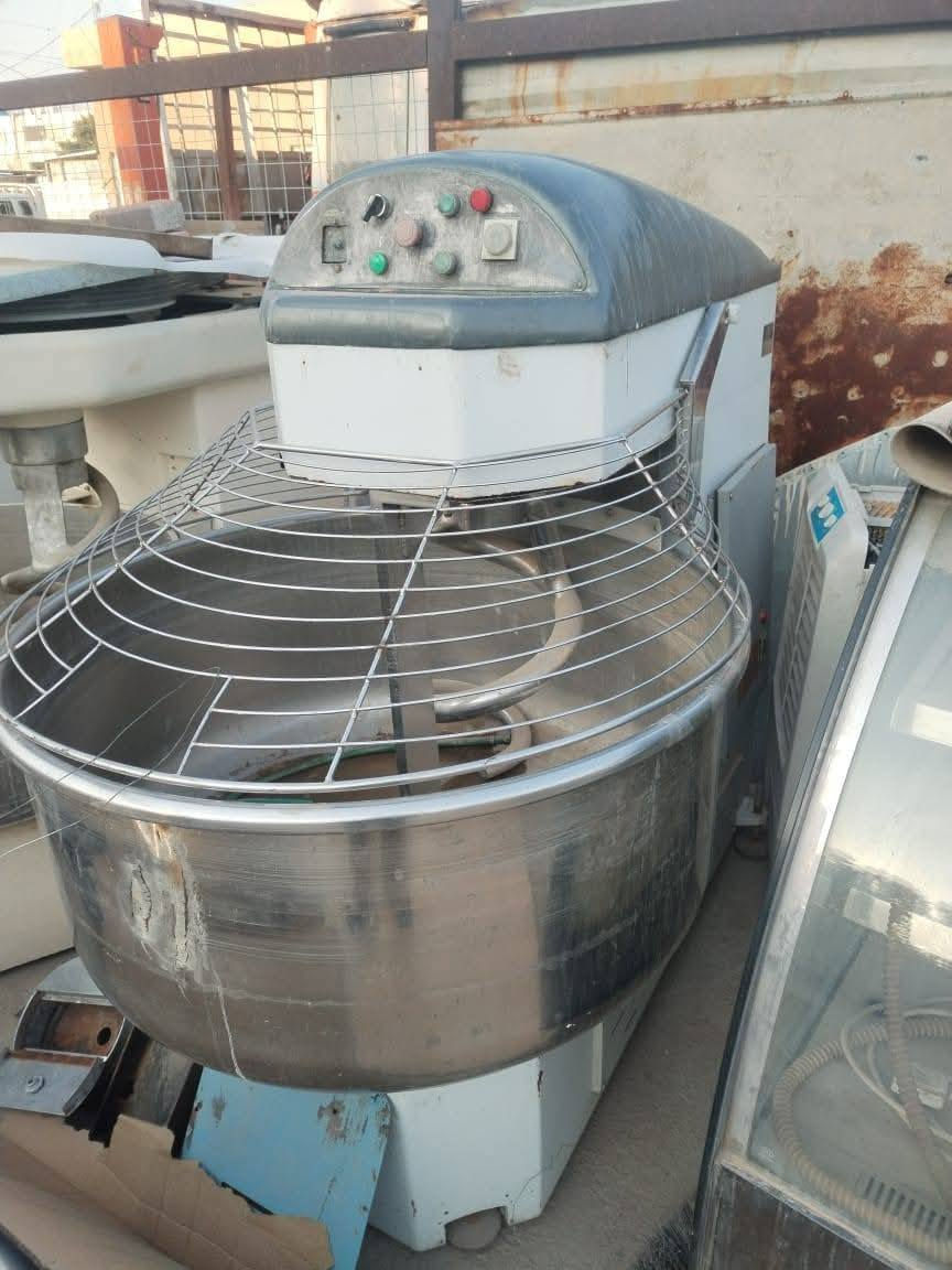 محمود الساعدي لبيع وشراء والمراوس وتجهيز المطاعم والافران هاتف ***********/***********
