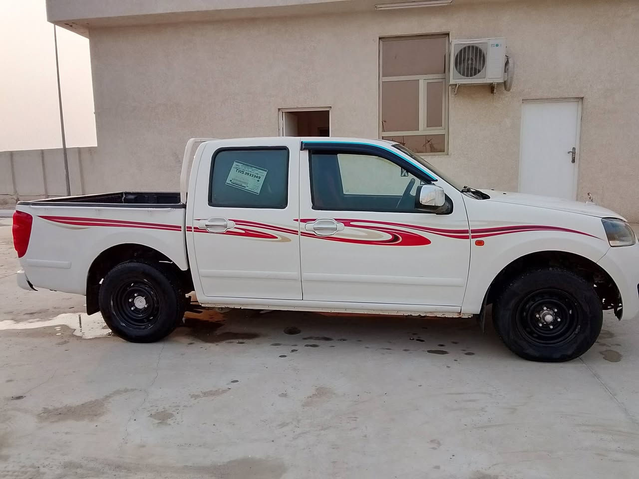 السلام عليكم
كريت ويل للبيع موديل 2013 كير مكينه شرط كهربائيّات كله شغاله سنويه ل 2027 السياره مكفوله من الكلبه والحادث مصبوغه حزام فقط تخم ويل ياباني 
السعر 65 $
مكان السياره سماوه الهلال 
للاستفسار ***********
