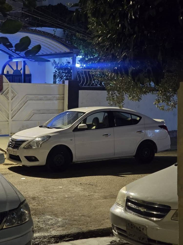 للبيع نيسان صني 2020 بيها فقط 3 مكانات شبر بارد السيارة ماشية 185  كيلو  رقم جديد سنوية منتهي والسيار حلوة ومصروف عليها سعر 107 وبيها مجال
(@***********@) كركوك, العراق
