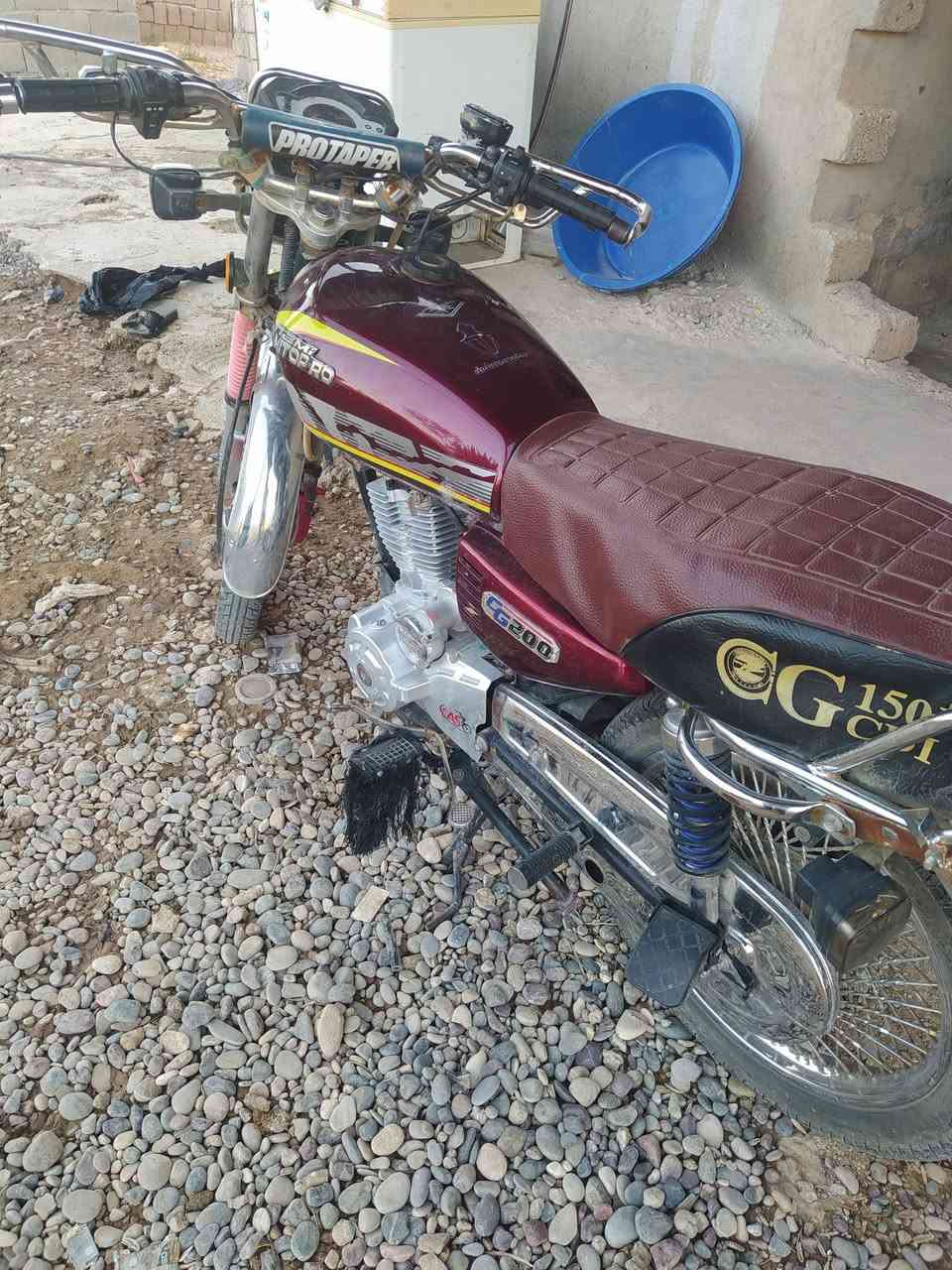 السلام عليكم
وين الجنايه
ماطور نامه برو
موديل 2024
باب اول وزن ثقيل شلعه ومعدل
محرك 200 شرط ما مفتوح 
عنوان: البكر
السعر 650
للأستفسار:  ‭***********

