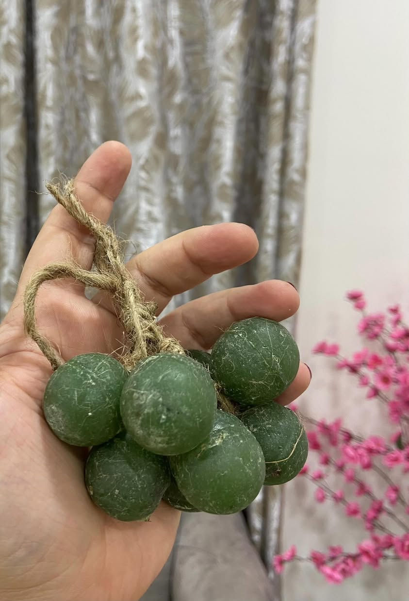 توفر الترند الكوري صابون عنقود العنب
(صابون جلسرين مغذي للبشرة )
1:عطر فواح 
٢:ديكور 
٣:يغذي ويرطب ويرمم البشرة 
يتوفر توصيل لجميع لمحافظات


**إذا كنت صاحب هذا الإعلان وتريد حذفه لأي سبب، رجاءا أرسل رسالة إلى الدعم الفني**
