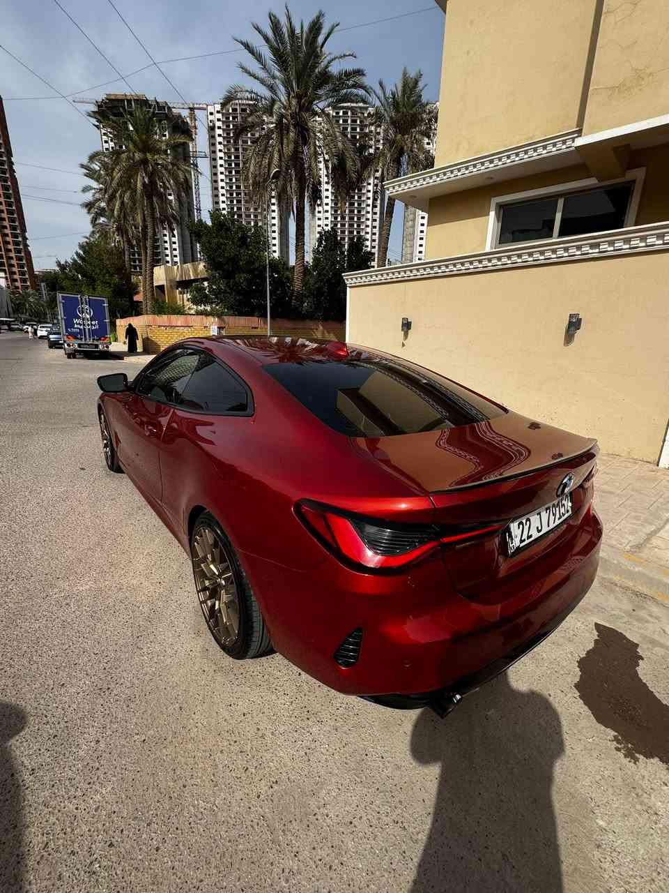 Bmw 430i
موديل 2021لون مشمش 
بدون ارباك بجم كبس فول فول مواصفات

داتا شو
سماعات هارمن كاردن
حساسات 360
كامرا360
وباقي مواصفات معروفه ميحتاج اذكرهن فول السياره 

ممشى السيارة 56 ميل

حادث السياره قطعه وحدة صبغ جاملغ خلفي

سعر 288. وبي مجال 

عنوان بغداد المنصور
***********استفسار
